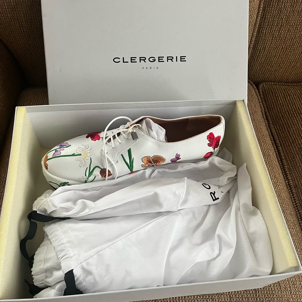 Robert Clergerie platform shoes. Brand new in box.Leather.